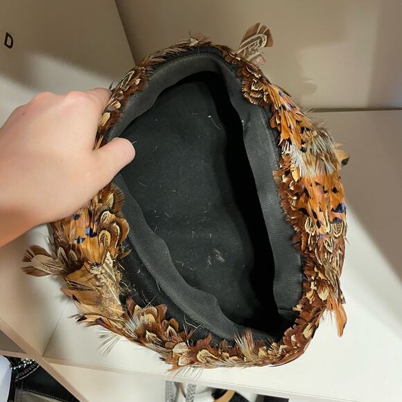 Vintage hat brown gray black bird feathers - Picture 7 of 7